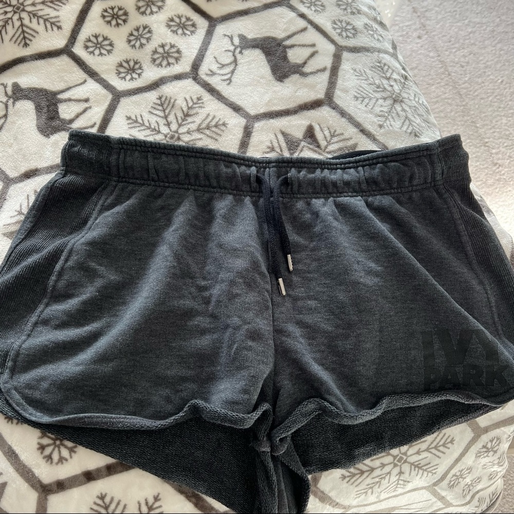 Ivy Park Shorts